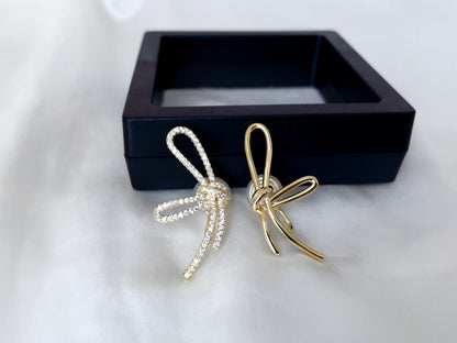 Mismatched sparkly bowknot clip on earrings