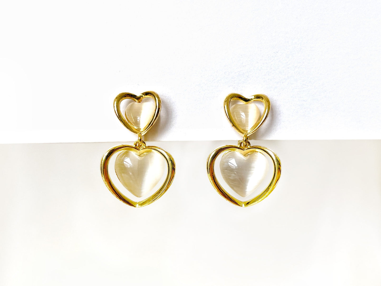 Dainty Cats Eye Heart Dangle Clip on Earrings