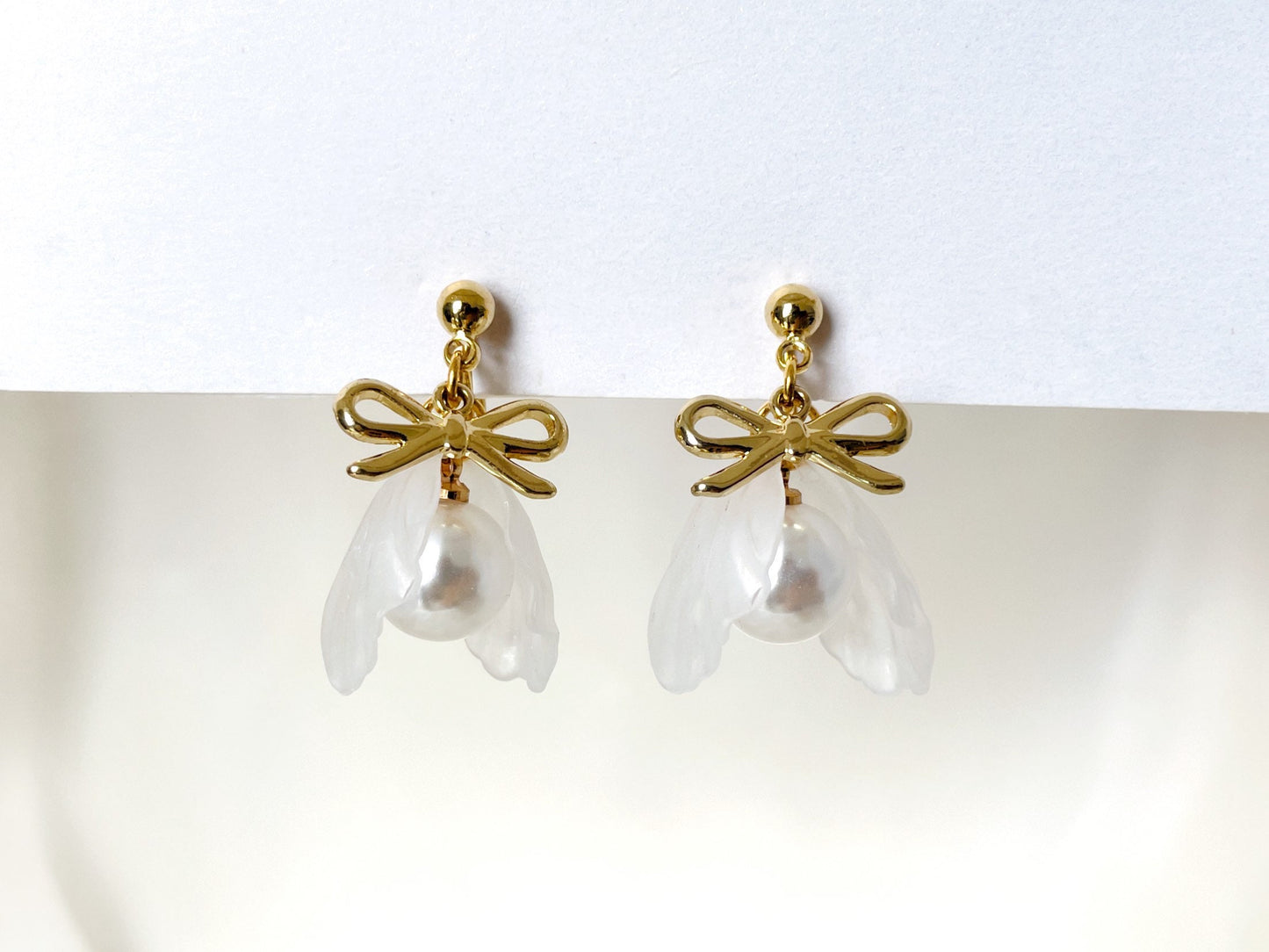 Snowdrop Flower Clip on Earrings