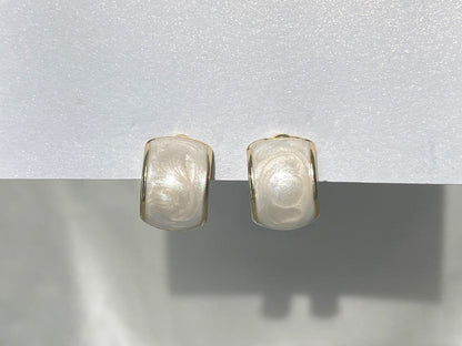 Minimalist Half Curve White Clip on Earrings