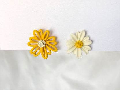 Mismatched Daisy Yellow/Green Flower Clip on Earrings