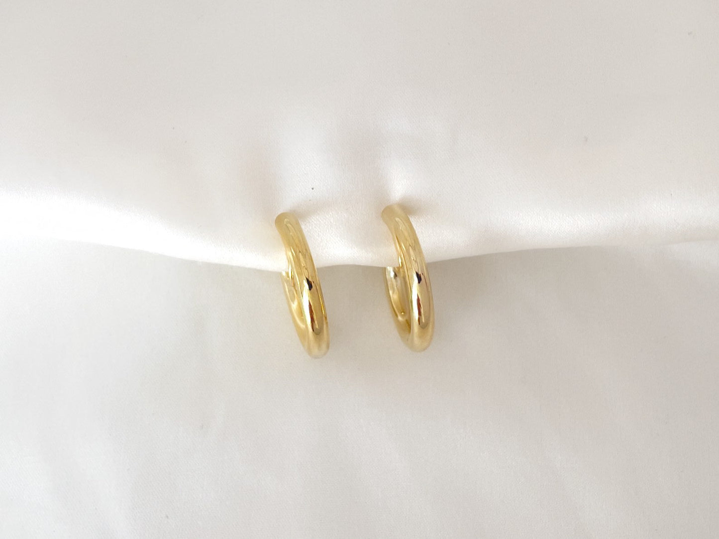 Minimalist Chunky Gold/Sliver Hoops Clip on Earrings