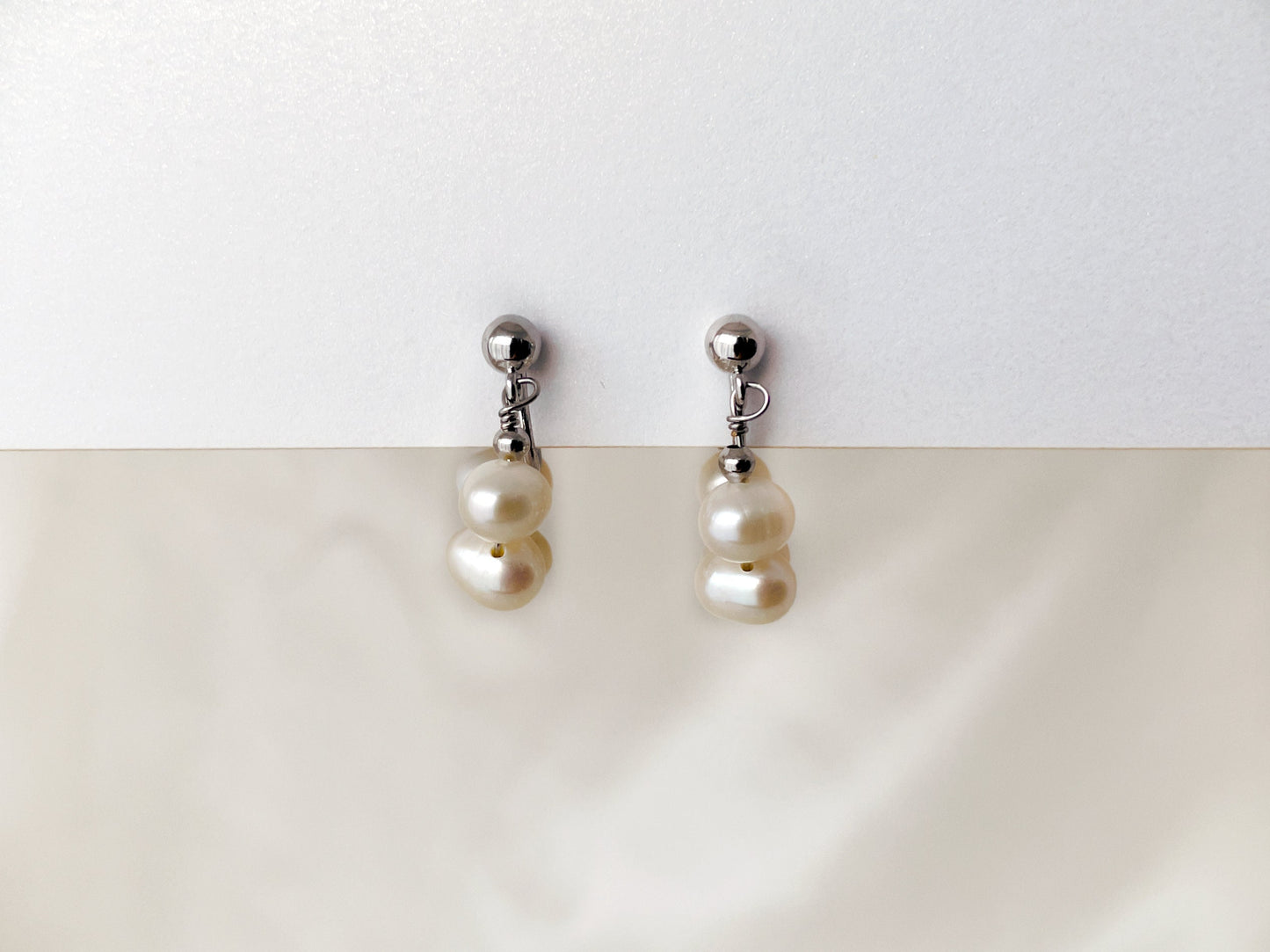Freshwater Pearl Beaded Huggie Hoop Clip on Earrings