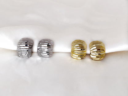 Gold/Sliver Chunky Textured Half Curve Clip on Earrings