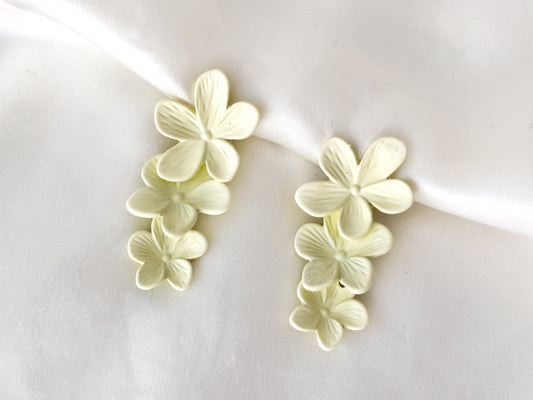 White Flower Drop Dangle Clip on Earrings