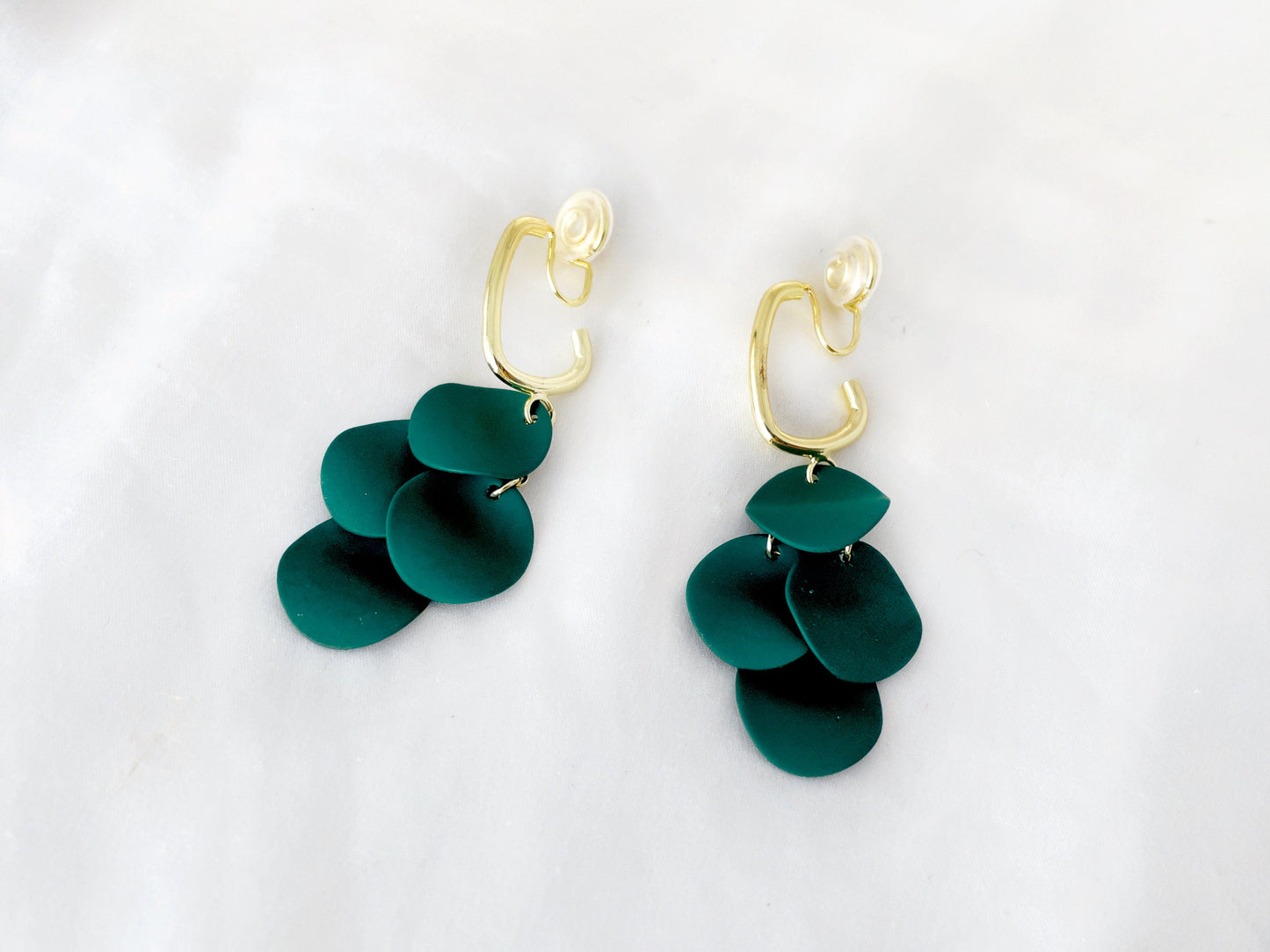 Statement green circle drop clip on earrings, Green matte finish dangle clip on earrings, Green and gold drop clip on earrings