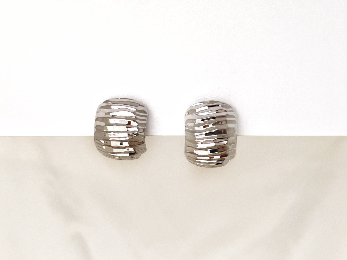 Gold/Sliver Chunky Textured Half Curve Clip on Earrings