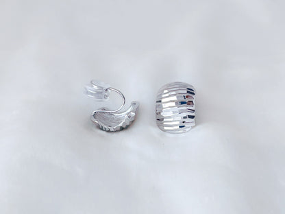 Gold/Sliver Chunky Textured Half Curve Clip on Earrings