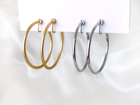 Statement gold silver hoop clip on earrings, 40mm large hoop dangle clip on earring, Lightweight hoop clip on earrings