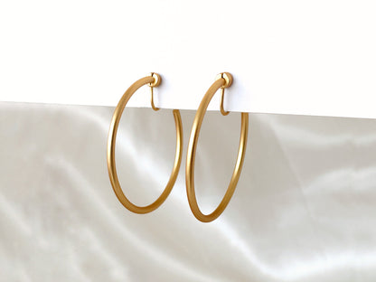 Statement gold silver hoop clip on earrings, 40mm large hoop dangle clip on earring, Lightweight hoop clip on earrings