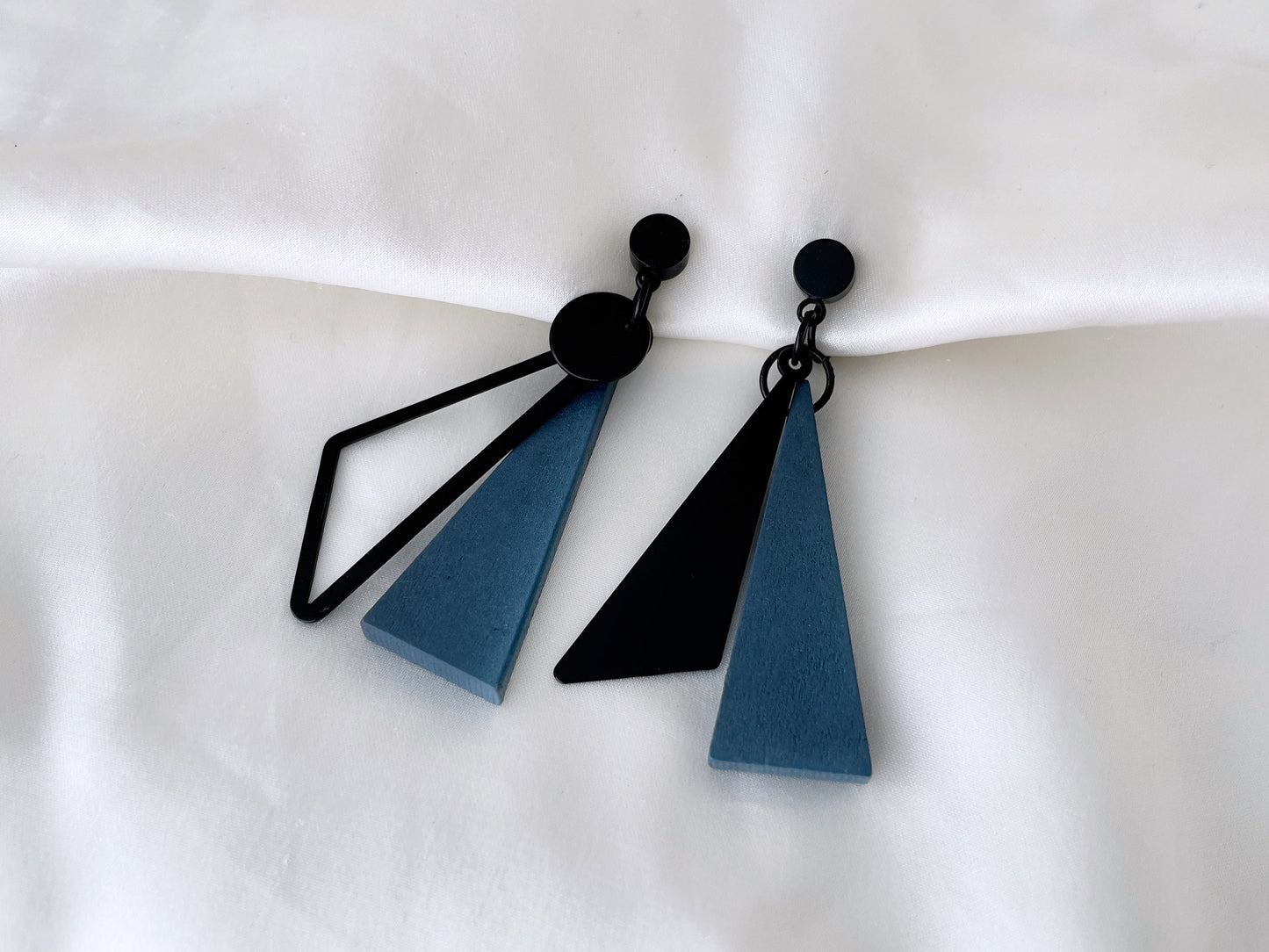 Mismatched Black and Navy Blue Triangle Clip on Earrings