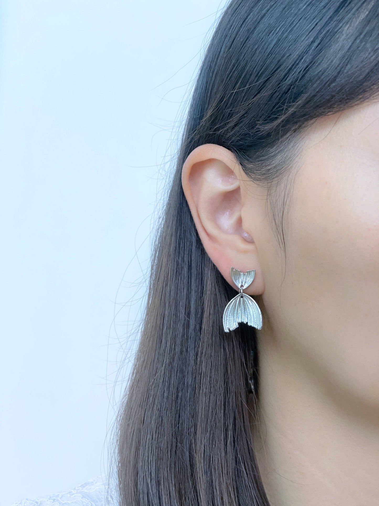 Matte Blue/White/Silver Tail Dangle Clip on Earrings