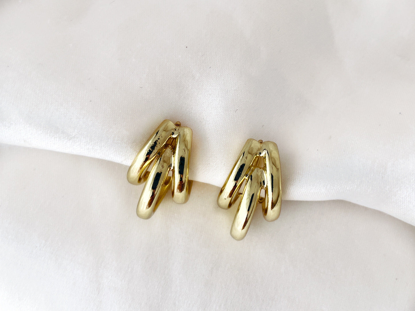 Silver/Gold Chunky Claw Clip on Earrings