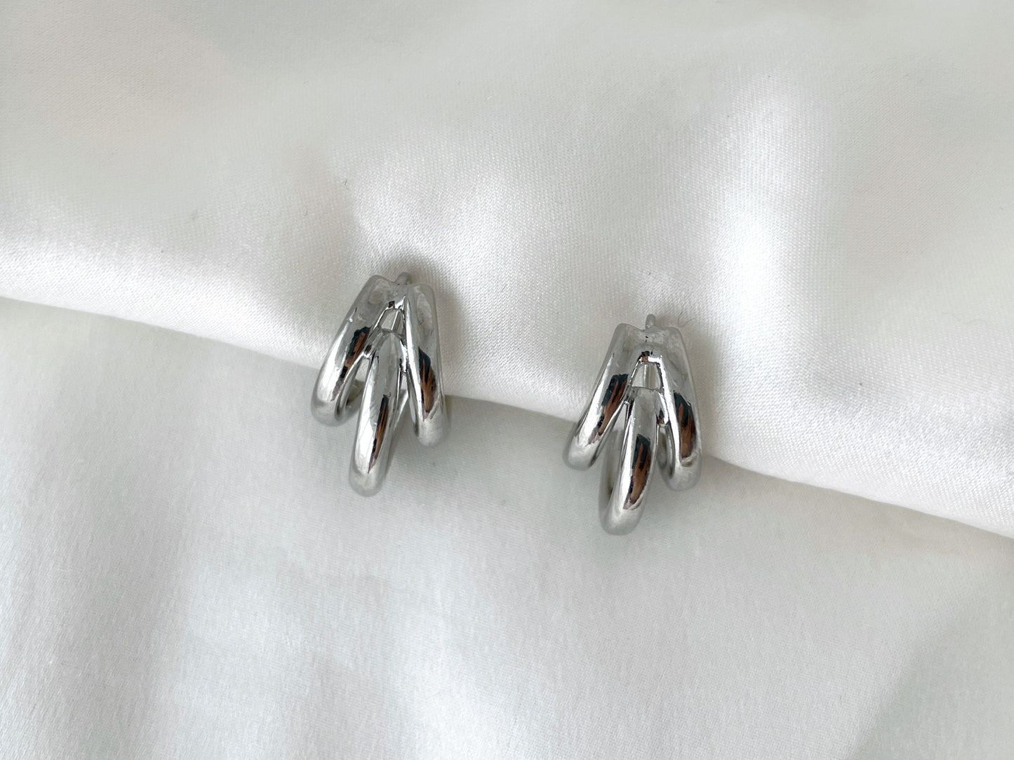 Silver/Gold Chunky Claw Clip on Earrings