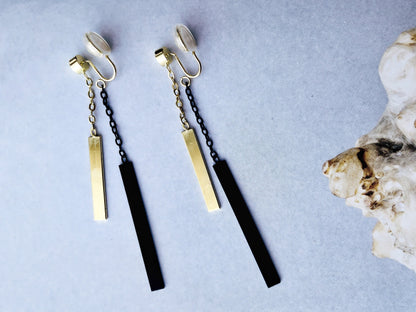 Minimalist Gold Black Chain Dangle Clip on Earrings